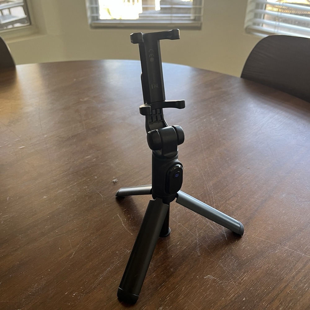 XIAOMI MI BLUETOOTH SELFIE STICK TRIPOD PHONE HOLDER REMOTE SHUTTER - Picture 5 of 6